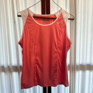 Women’s Nike athletic top